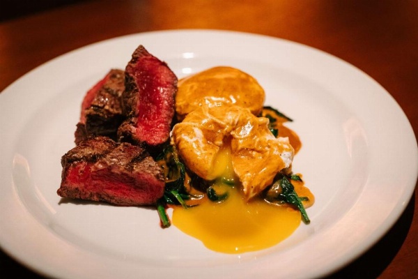 Graduate Knoxville image 25